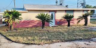 417 Cooper Street Gallery 1