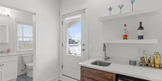 53 Sheridan Avenue Gallery 36