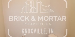 126 North 6th Street Gallery 11