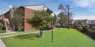 1000 Rambling Oaks - 6 Gallery 19