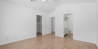 556 Yacht Harbor Drive Gallery 15