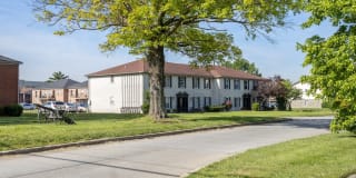Patriot Crossing Apartments Gallery 16