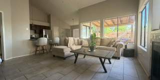2 Bedroom 2 bath private enclosed yard for Gallery 10
