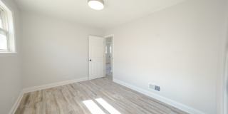 2242 N Lavergne Avenue Gallery 14