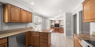 222 APPLE BLOSSOM Court Gallery 9