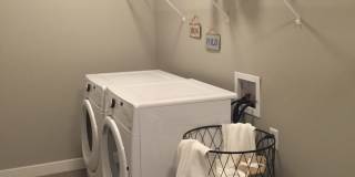 Efficiency Apartment Available for Rent! Gallery 37