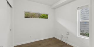 1017 W. Crockett St. Gallery 9