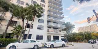 18151 NE 31st Ct Gallery 1