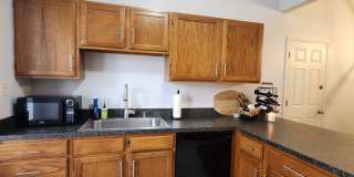 Fully Furnished in Mill Pond! Gallery 5