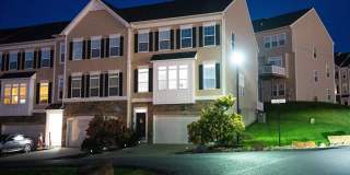Suncrest Village- 4 Bedroom 3.5 Bathroom Townhome available on 06/4/2026 Gallery 1