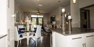 Pearl Greenway Gallery 34