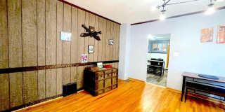 137 Oakland Street Gallery 15