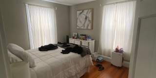 Huge 4 bed unit in Quincy Gallery 6