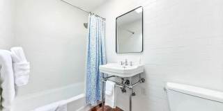 723 Arenas Gallery 23