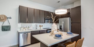 Arista Uptown Gallery 1