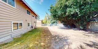 Application pending- Location, Location! - Four Bedroom house located minutes from Des Moines Waterfront Gallery 39