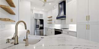 5545 E Harbor Village Drive Gallery 10