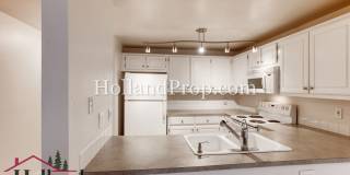 Great NW Portland Condo in Rock Creek ready for you! Gallery 5