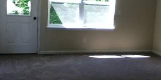 4 Bedroom 2 Bathroom House - Close to MSU Campus Gallery 9