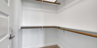 2 Bed / 2.5 Bath Home Available in Dignowity Hill Historic District Gallery 21