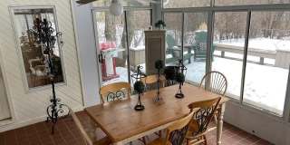1073 W Elm Street Gallery 8