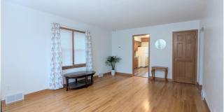 1618 Beech Street Gallery 5