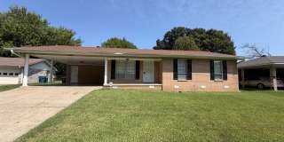 8000 Edwina Dr Gallery 1