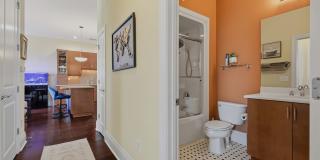 Bright & Character-Filled 2BR/2BA Condo in the Brooklyn Arts District Gallery 16