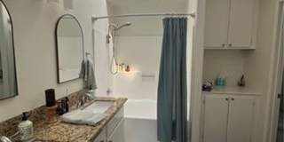 Charming single-story home Gallery 11