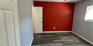 8523 Cedar Street Gallery 22