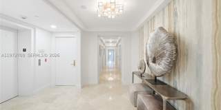 5801 Collins Ave Gallery 29