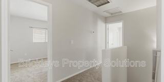 2413 E Hazeltine Way Gallery 16