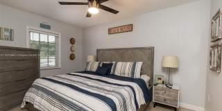 325 Calusa St Gallery 26