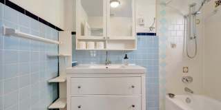 ALL THE CHARM! - Siesta Key 1+ acre on the Bay - 3 bed/ 2 bath pool home Gallery 35