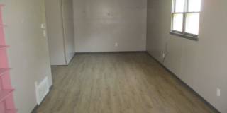 Charming 1-Bedroom Apartment in a Quaint Small Town! Gallery 1