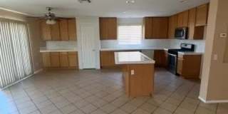 Beautifully designed stunning 5-bedroom, 3-bathroom home Gallery 12