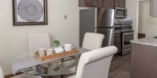 Burnsville Parkway Apartments Gallery 1