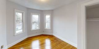 NIce 3 bed in Somerville Gallery 6