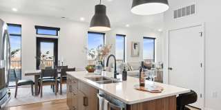 37 West Farnam Gallery 6