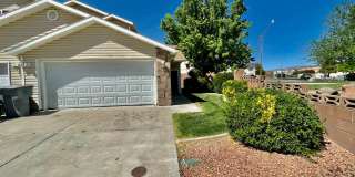 Pet-Friendly Three Bedroom Townhome in Hurricane Gallery 1
