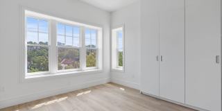 4 Bed 4 Bath - Brookline Gallery 4
