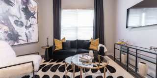 The Pointe North Hills Gallery 42