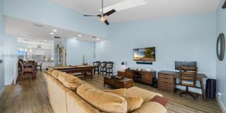 311 N Surf Rd Gallery 41