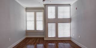 525 East Apartments Gallery 35