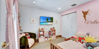 413 SW 15th Avenue Gallery 21