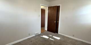Convenient Central Fort Collins 3 Bedroom Home Close to CSU Gallery 11