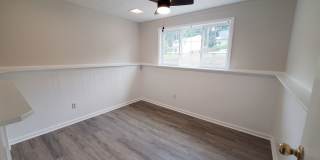 Room in 6 Bedroom Home at Henslowe Dr Gallery 50