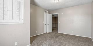 2 Bedroom Townhome with Refrigerated Air Gallery 19