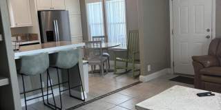 210 W 2Nd Court Gallery 8