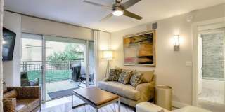 FURNISHED OPTIONAL 2 BEDROOM REMODELED CONDO ON 1ST FLOOR! Gallery 5